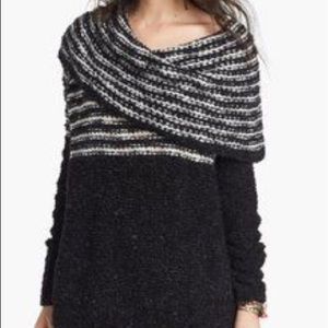 🌻 Free People Oversized Cowl Neck Sweater